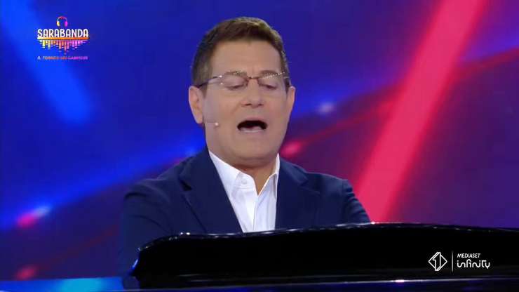 enrico papi al pianoforte